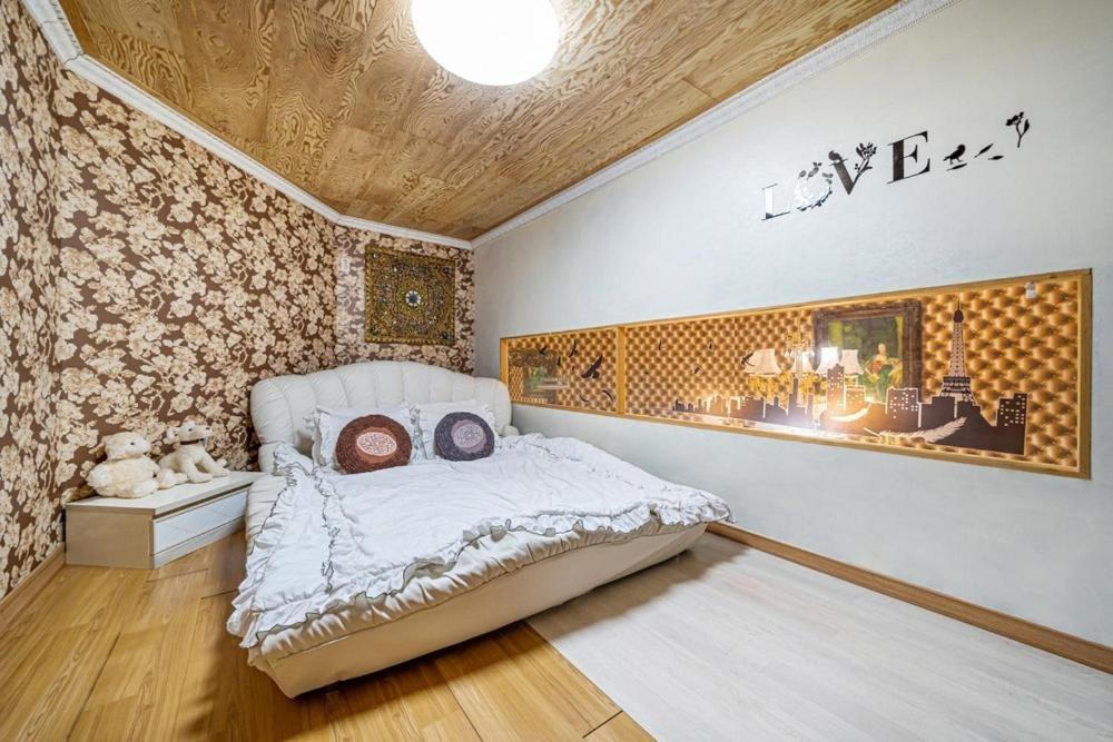 Lala Land Pet Friendly Pension Gyeongju Bagian luar foto